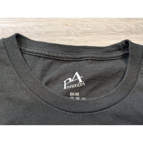 Persona 4 T Shirt Size Medium Group Action Graphic T-Shirt Rare Licensed Black - Picture 2 of 6